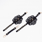 Черный фигурные оковы с золотистой фурнитурой - Crazy Handmade - купить с доставкой в Йошкар-Оле