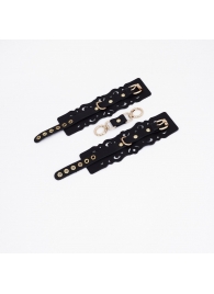 Черные кожаные наручники с узорами и золотистой фурнитурой - Crazy Handmade - купить с доставкой в Йошкар-Оле