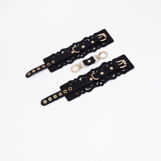 Черные кожаные наручники с узорами и золотистой фурнитурой - Crazy Handmade - купить с доставкой в Йошкар-Оле